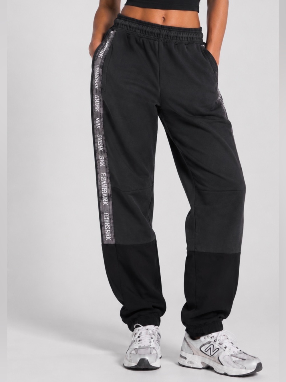 Gymshark Rest Day Heavy Weight Joggers, Black Fade Wash Size Small Unisex Fit